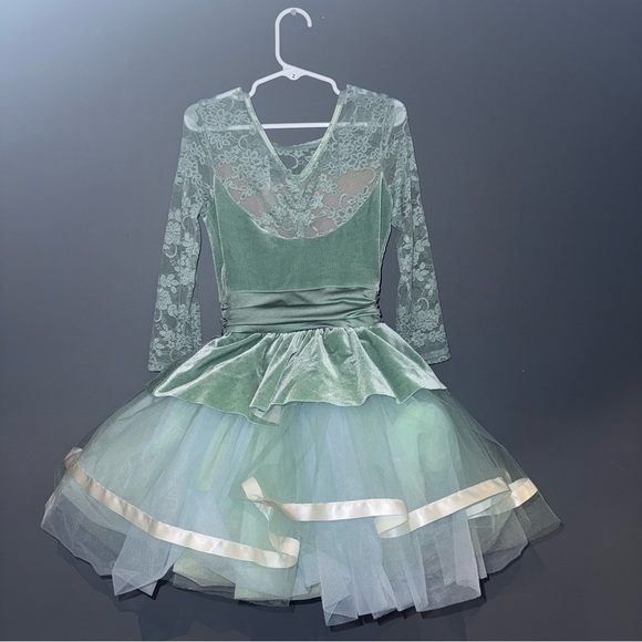 Weissman | Green Velour and Lace Dance Tutu, Size IC - Picture 4 of 7